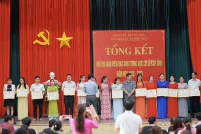 Chúc mừng bốn thầy cô giáo của trường THCS Đức Lợi đã hoàn thành nhiệm vụ trong Hội thi Giáo viên dạy giỏi cấp Tỉnh